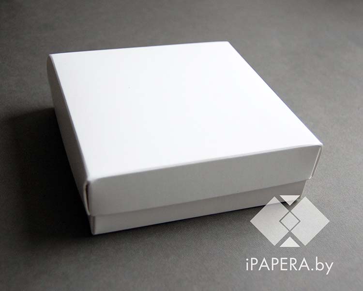 Коробка из мелованного картона белая