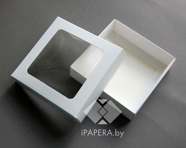 Коробка "Белая с квадратным окном" 12*12*4 см — изображение 2