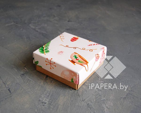 Коробка "Новогоднее чаепитие" 5*5*3 см с фальшбортом (крафт дно)