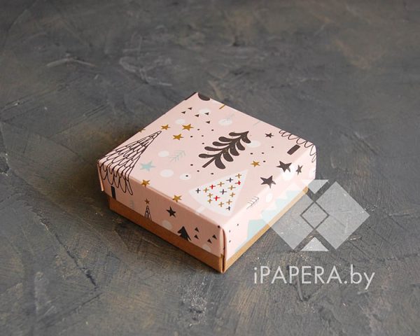 Коробка "Ёлки" 5,5*5,5*3 см (крафт дно)