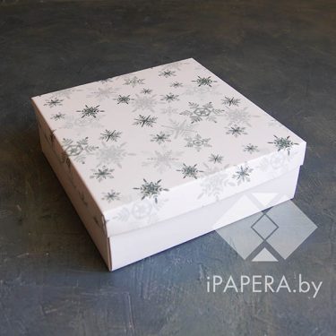 Коробка "Акварельные снежинки" 22*22*5 см (белое дно)
