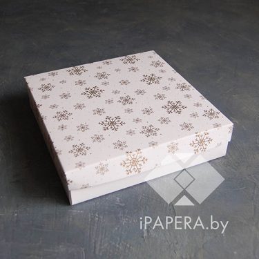 Коробка "Снежинки" 22*22*5 см (белое дно)