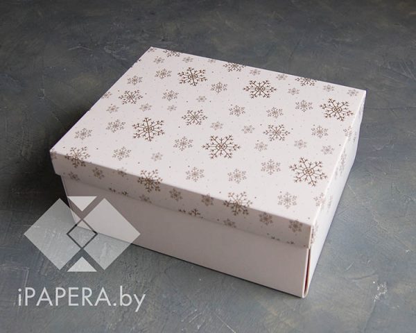 Коробка "Снежинки" 21*16,5*9 см (белое дно)