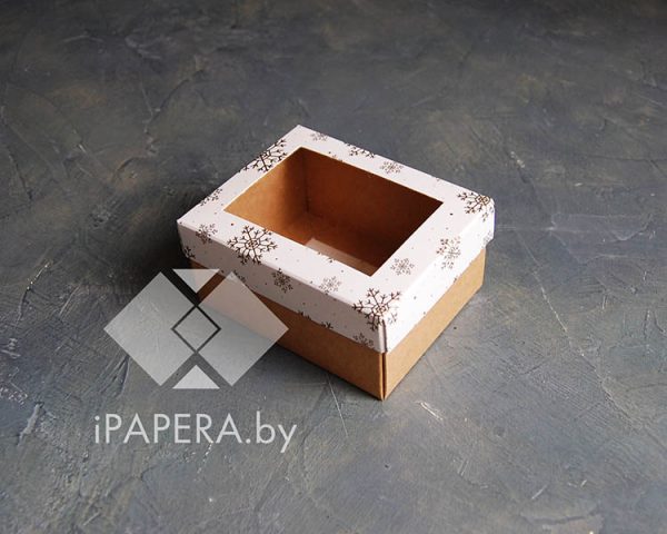 Коробка "Снежинки с окном" 10*8*5 см (крафт дно)
