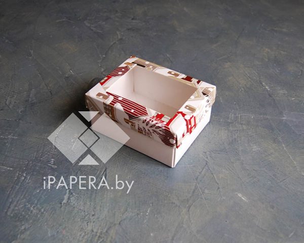 Коробка "Зимний город с окном" 10*8*5 см (белое дно)