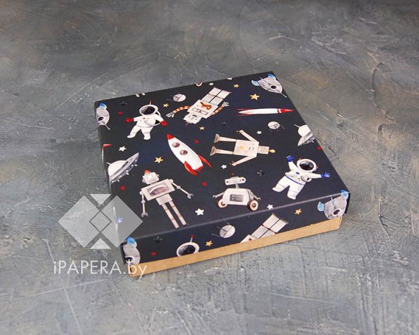 Коробка "Космос" 12*12*4 см (крафт дно)