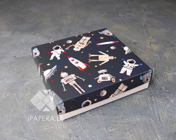 Коробка "Космос" 12*12*4 см (белое дно)