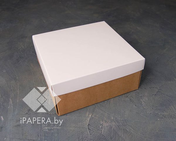 Коробка "Белая" 15*15*7 см (крафт дно)