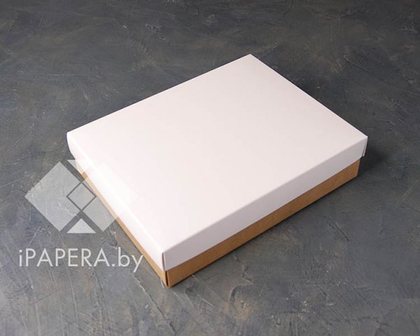 Коробка "Белая" 21*16,5*5 см (крафт дно)