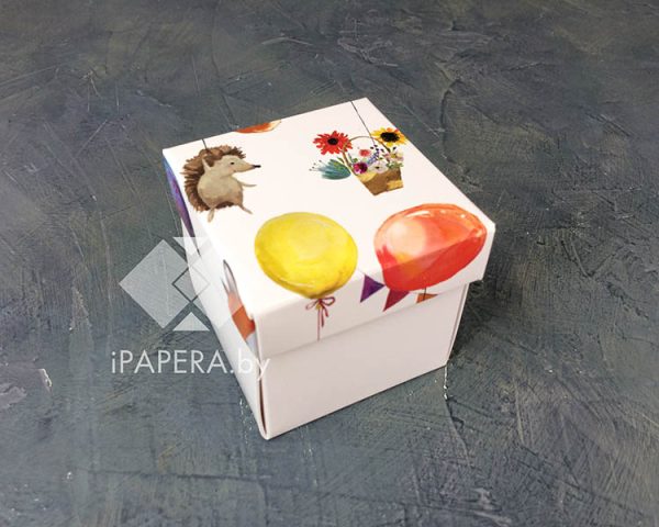 Коробка "Зверята на шариках" 7*7*7 см (белое дно)