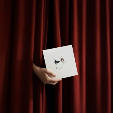 Коробка с деревянным элементом "Мой герой" 20*20*10 см (белое дно)