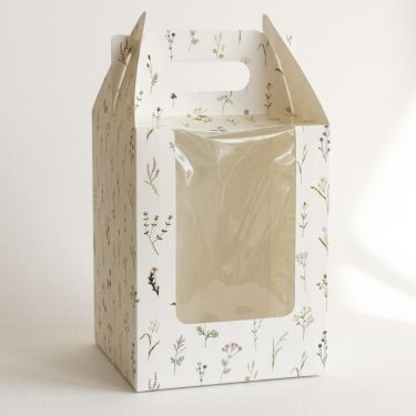 Коробка с ручкой и окном "Полевые цветы" 16*16*20 см (для кулича)